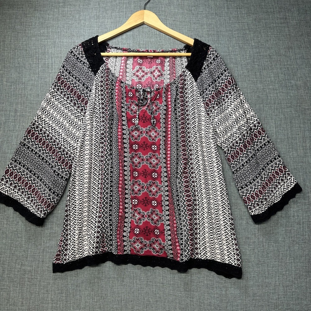 Westport Tunic Blouse Womens 2XL Pink Black Excellent Boho Geometric Crochet Top